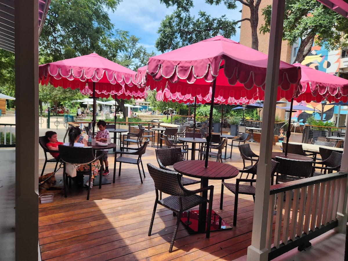 Bombay Bicycle Club At Hemisfair